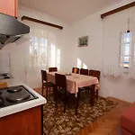 Mirta Lägenhet Sutivan