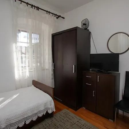 Mirta Apartment Sutivan